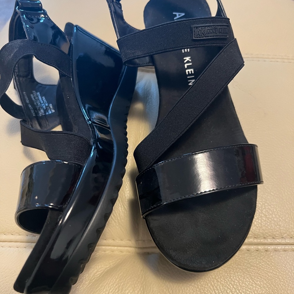 Ann Klein Regina Patent Leather Sandal, Sz 8